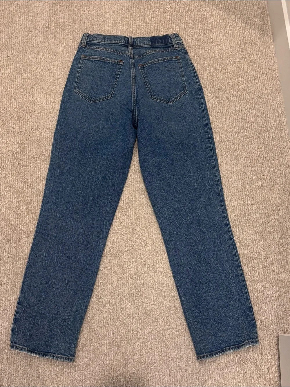 Abercrombie 90s ultra high rise straight leg Jean - Picture 3 of 6